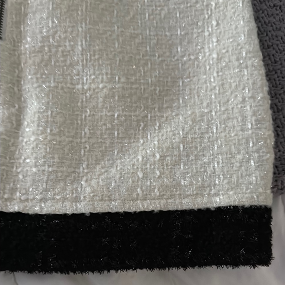 Alice + Olivia White and Black Pencil Skirt - Picture 5 of 6